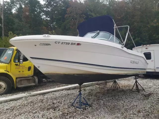 2018 Robalo Boat