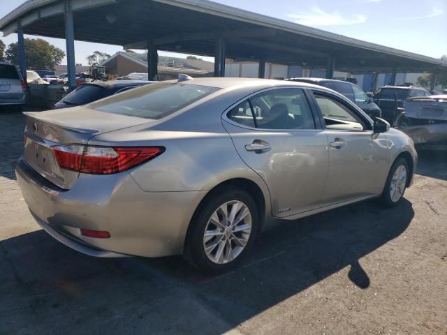 2015 Lexus ES 300H