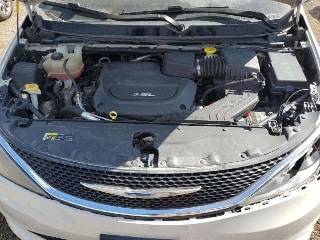 2017 Chrysler Pacifica Touring