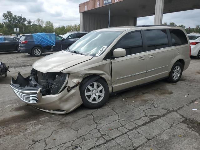 2013 Chrysler Town & Country Touring