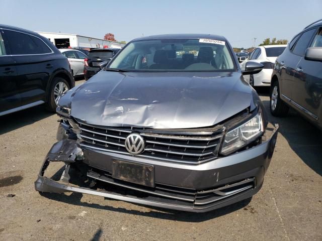 2017 Volkswagen Passat SE