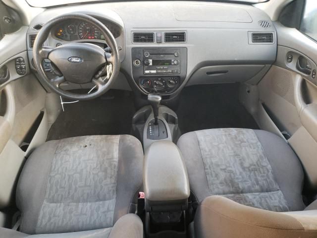 2005 Ford Focus ZX4