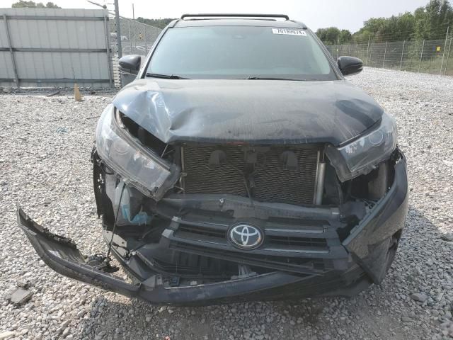 2019 Toyota Highlander SE