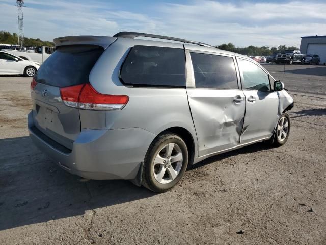 2014 Toyota Sienna LE