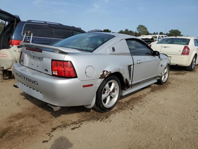 2004 Ford Mustang