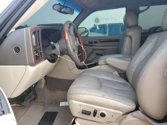 2004 Cadillac Escalade Luxury