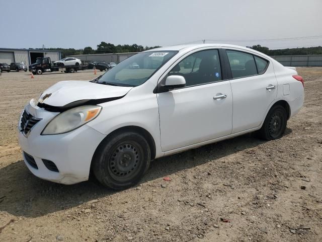 2013 Nissan Versa S