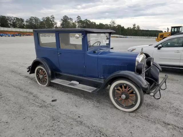 1925 Studebaker Coupe