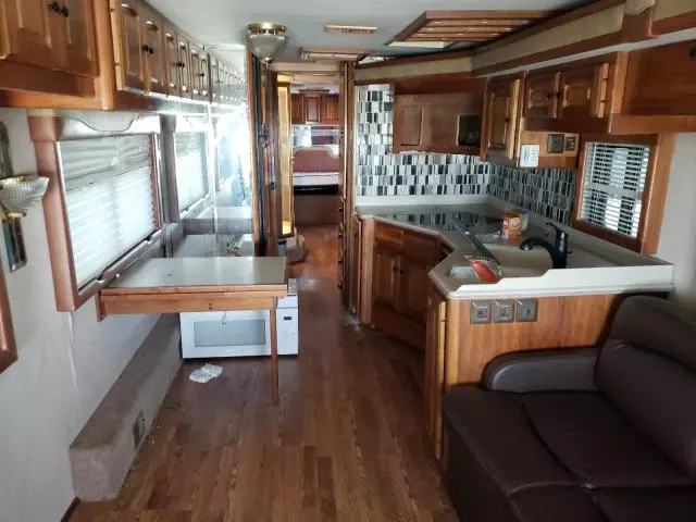 1998 Hnqm 1998 Roadmaster Rail Executive Signature