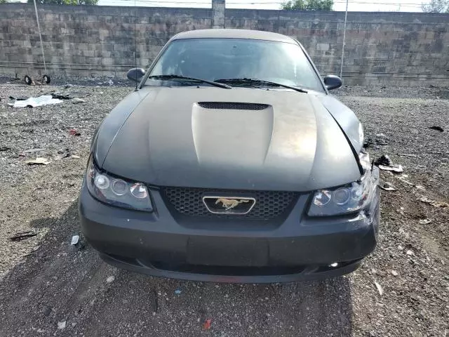 2002 Ford Mustang