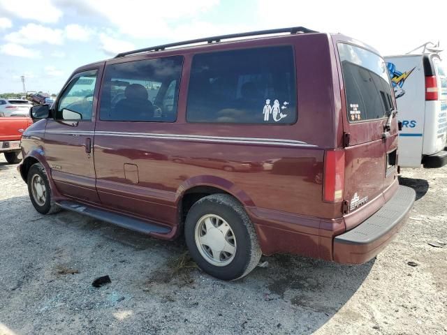 2002 GMC Safari XT