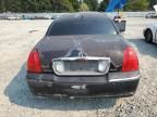 2005 Lincoln Town Car Signature Limited