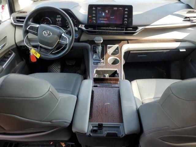 2023 Toyota Sienna XLE