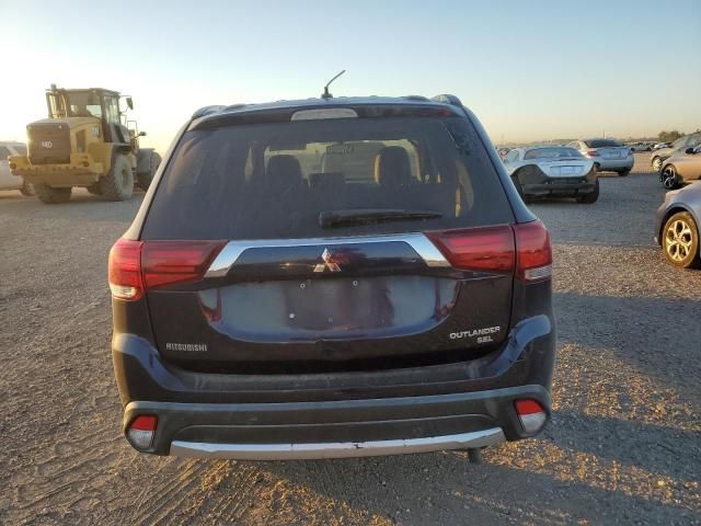 2016 Mitsubishi Outlander SE