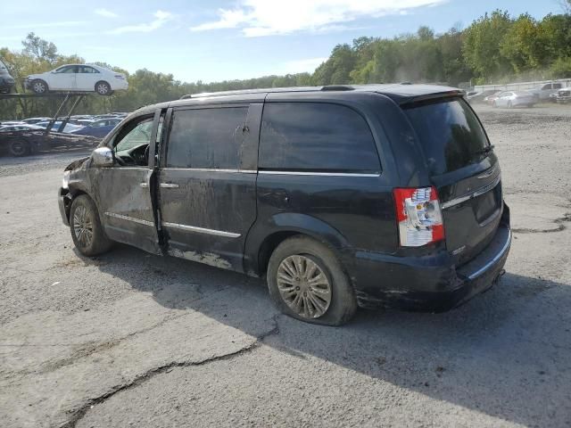 2012 Chrysler Town & Country Limited