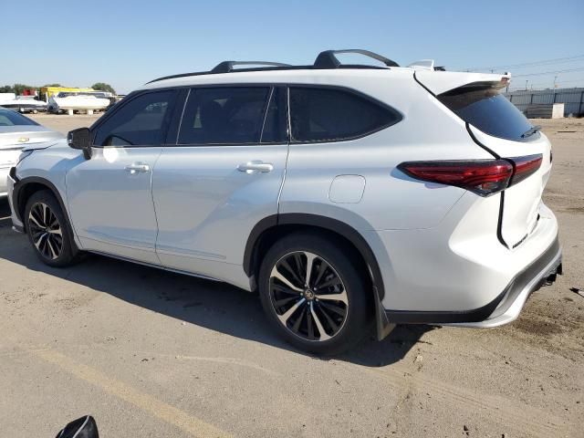 2022 Toyota Highlander XSE