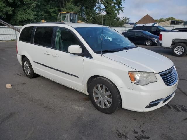 2013 Chrysler Town & Country Touring