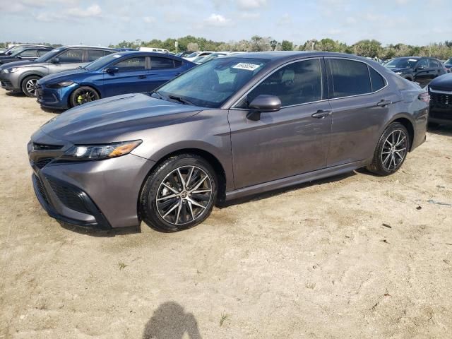 2021 Toyota Camry SE