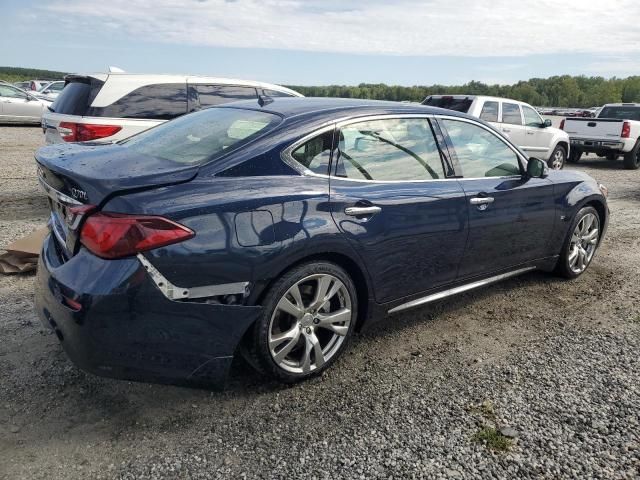 2017 Infiniti Q70 3.7