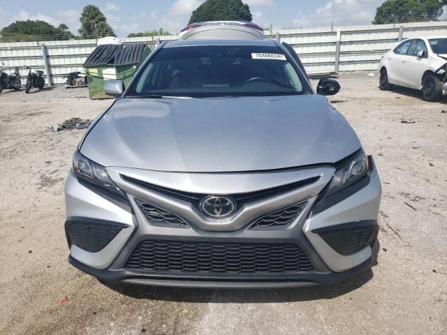 2021 Toyota Camry SE