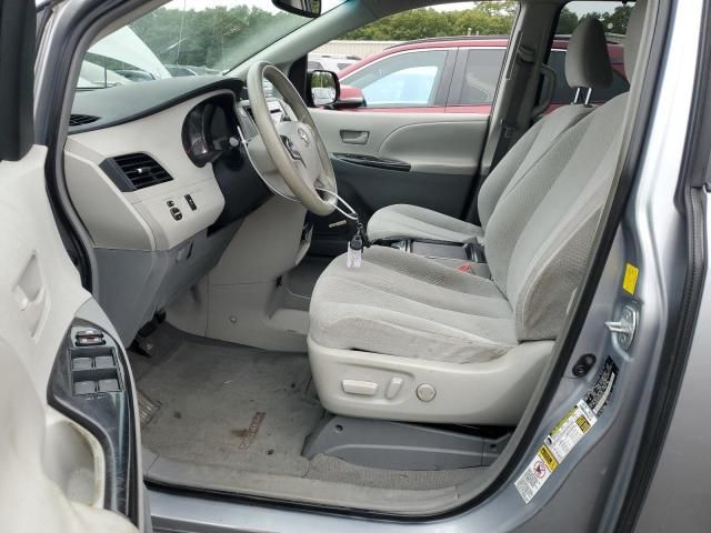 2011 Toyota Sienna LE