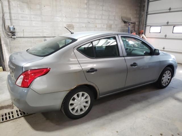 2013 Nissan Versa S