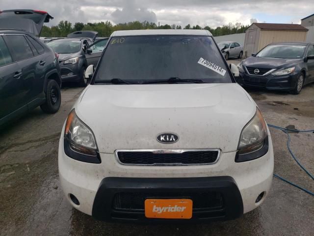 2011 KIA Soul +