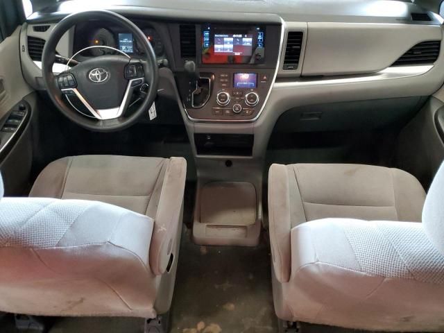 2017 Toyota Sienna