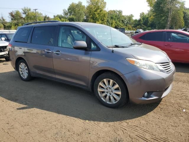 2014 Toyota Sienna XLE