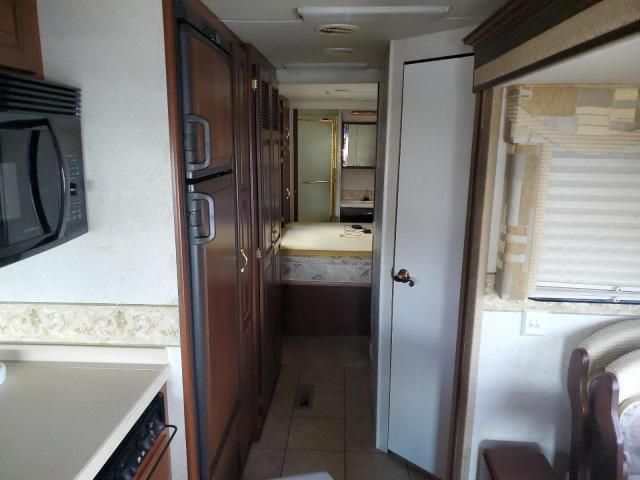 2004 Workhorse Custom Chassis Motorhome Chassis W22