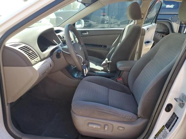 2005 Toyota Camry LE