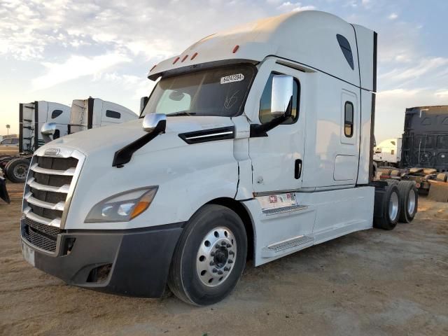 2021 Freightliner Cascadia 126