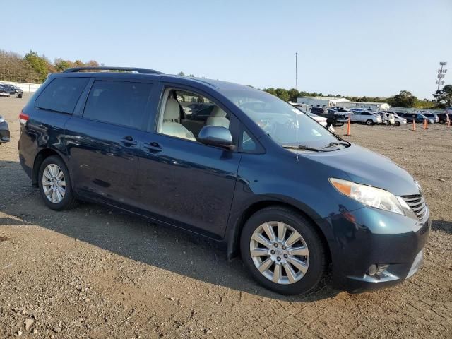 2011 Toyota Sienna LE