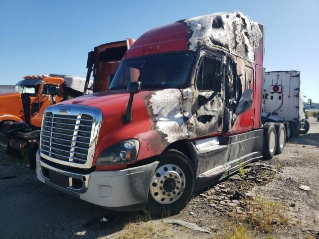 2016 Freightliner Cascadia 125