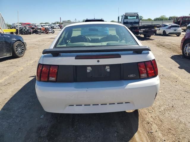 2004 Ford Mustang