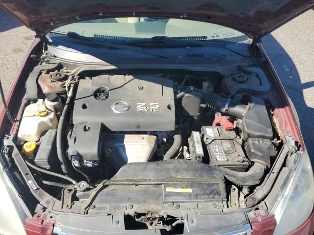 2002 Nissan Altima Base