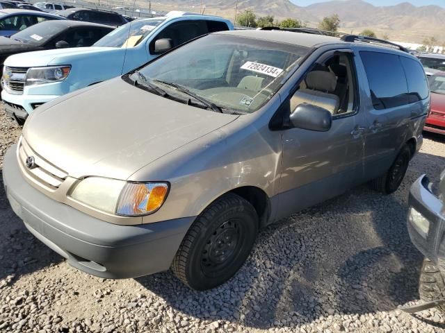 2002 Toyota Sienna CE