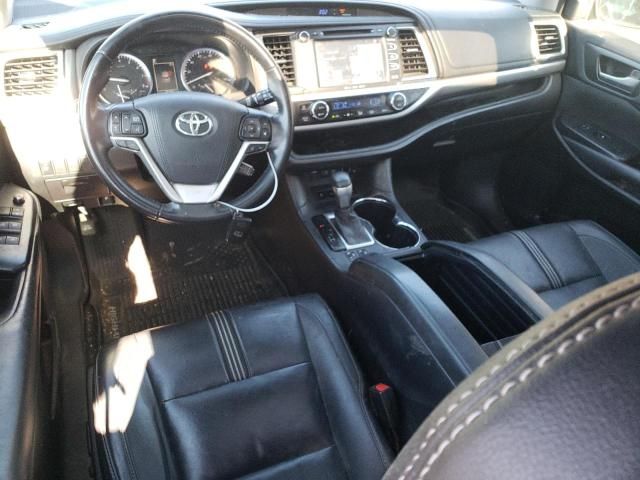 2018 Toyota Highlander SE