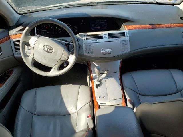 2005 Toyota Avalon XL