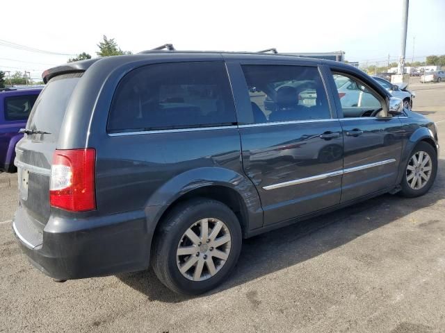 2011 Chrysler Town & Country Touring L