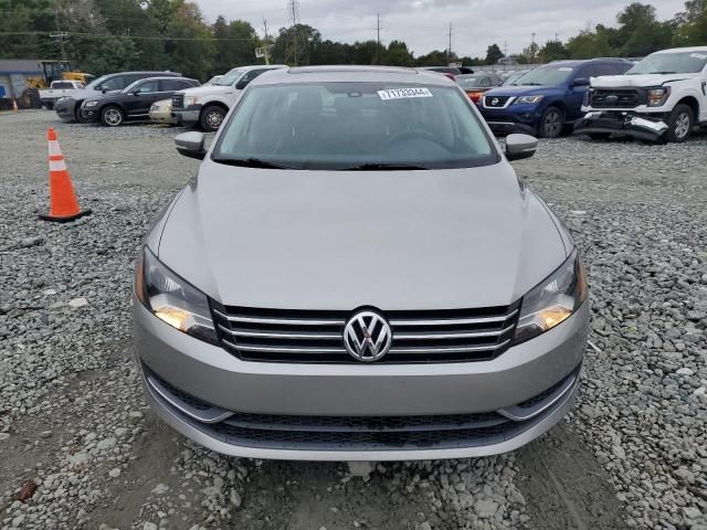 2014 Volkswagen Passat SE