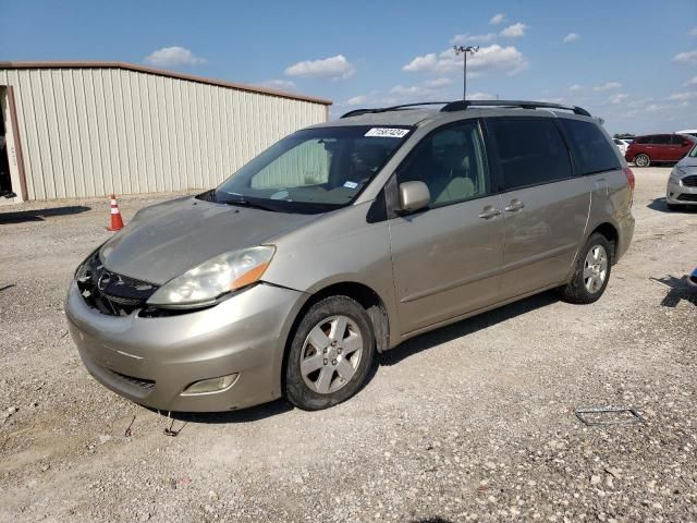 2008 Toyota Sienna XLE