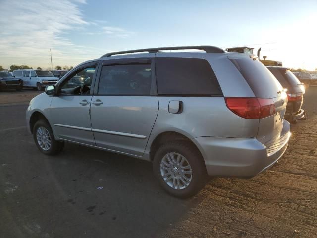 2007 Toyota Sienna LE