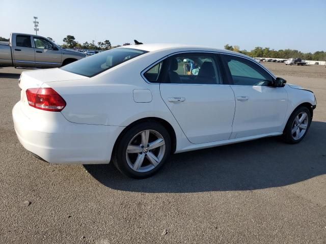 2013 Volkswagen Passat SE