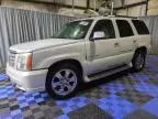 2005 Cadillac Escalade Luxury