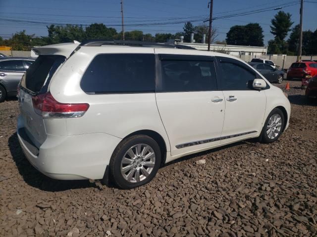 2013 Toyota Sienna XLE