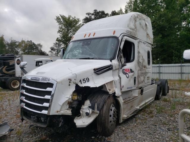 2021 Freightliner Cascadia 126