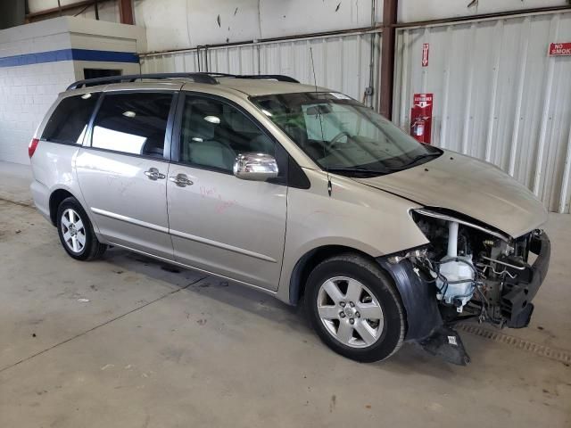 2010 Toyota Sienna CE