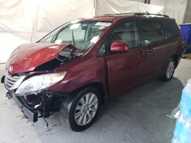 2012 Toyota Sienna XLE