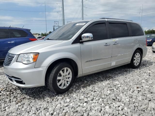 2012 Chrysler Town & Country Touring L